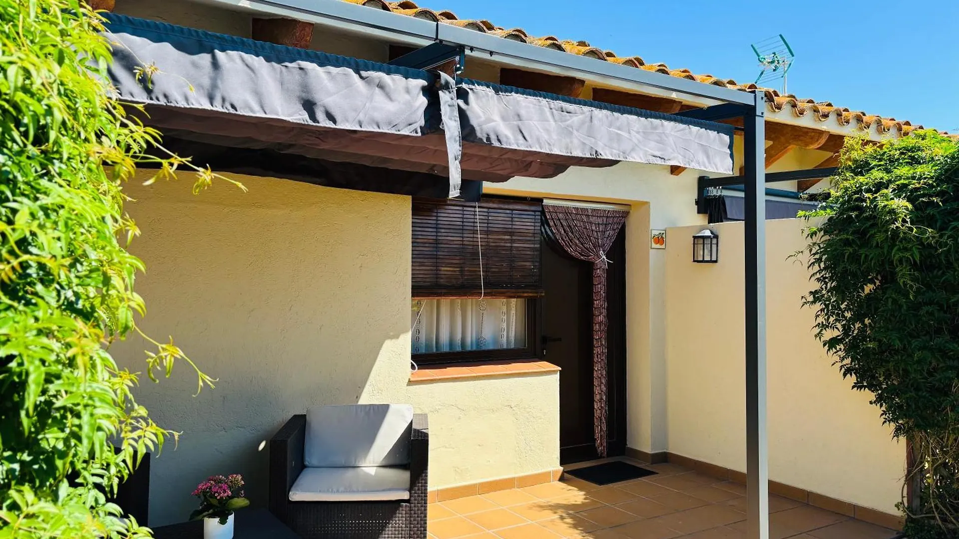 Country house Can Mas Sant Pere Pescador